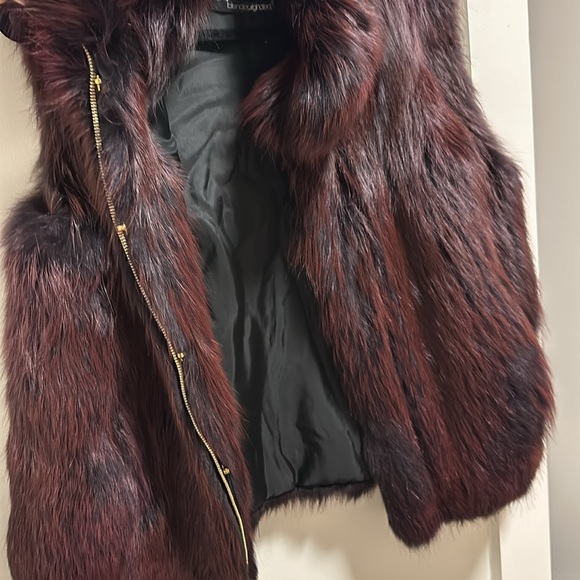 Real Fox Fur Vest Burgundy Color - Picture 3 of 6